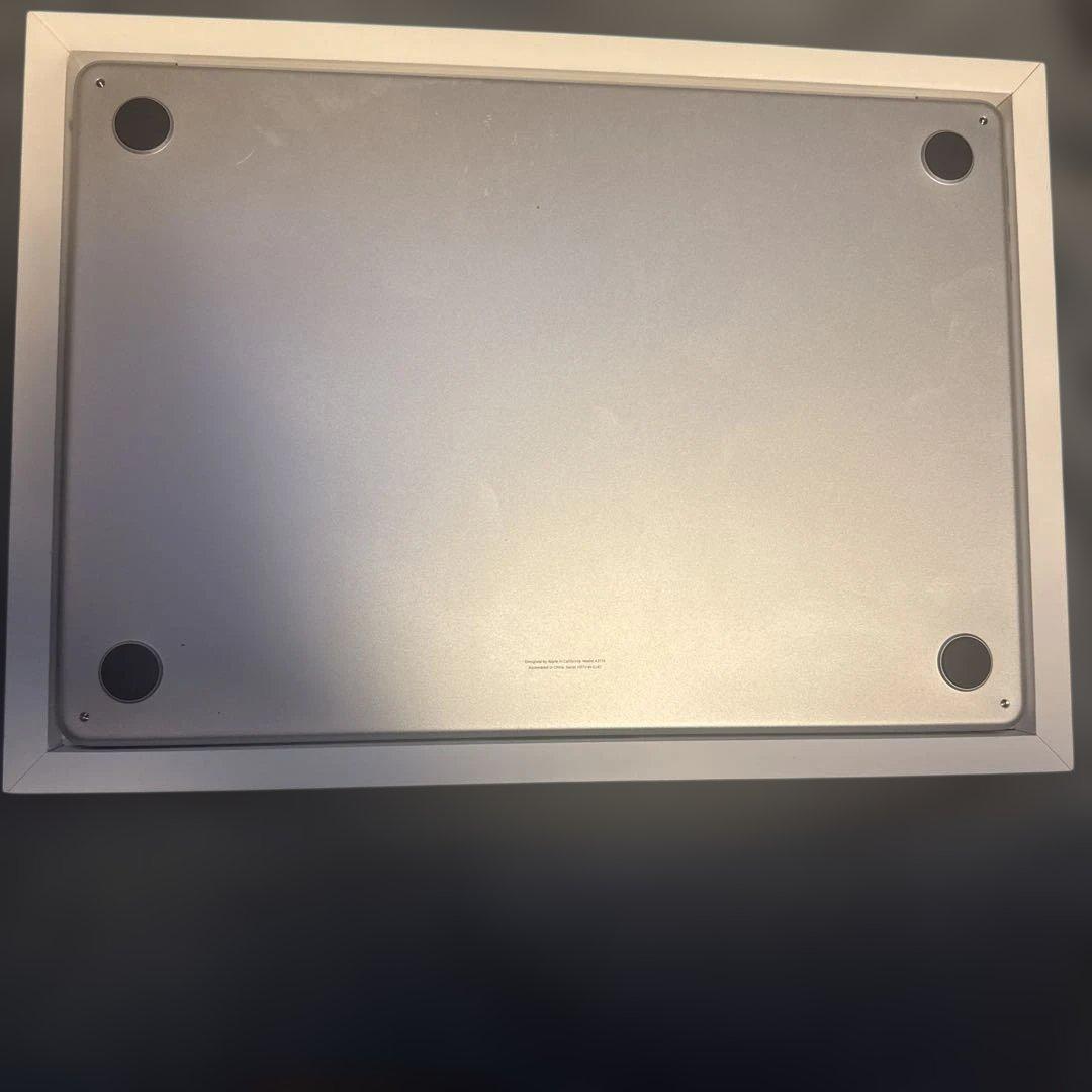 Apple MacBook Air M3 15インチ16/512GB ジャンク品