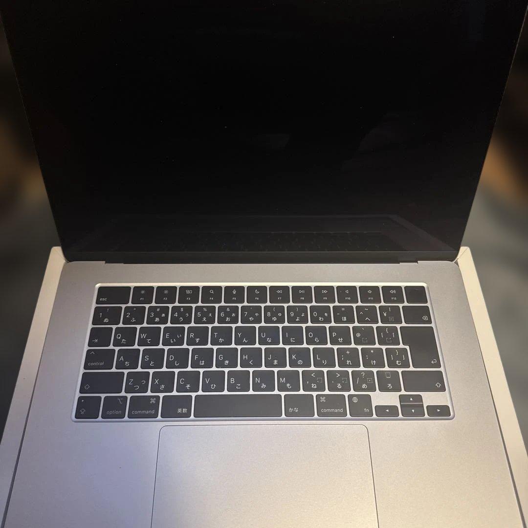 Apple MacBook Air M3 15インチ16/512GB ジャンク品