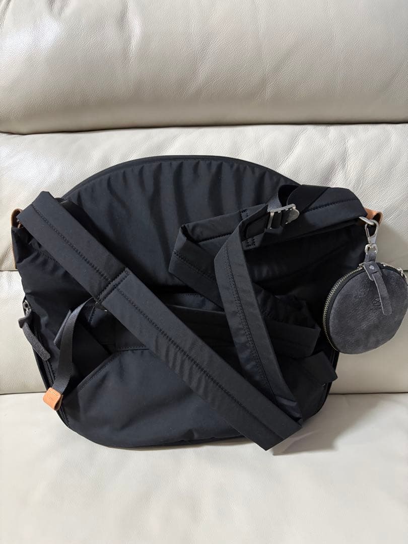 ノルン【N/ORN 】抱っこバッグ　ショルダーバッグ　ブラック