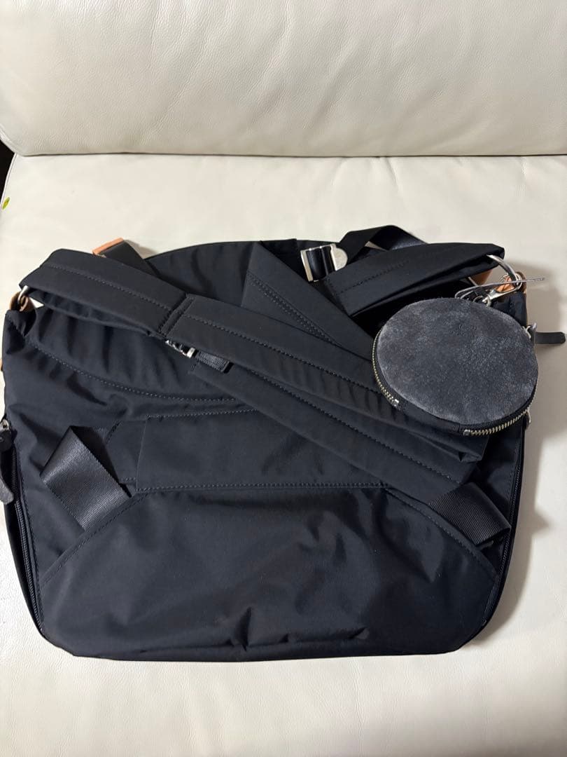 ノルン【N/ORN 】抱っこバッグ　ショルダーバッグ　ブラック