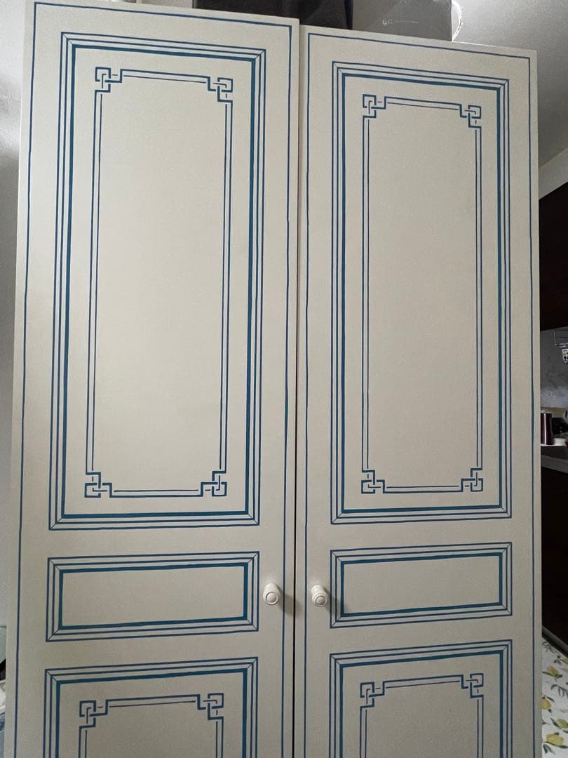 【美品】ホワイトブルー装飾のアンティーク・北欧クローゼット