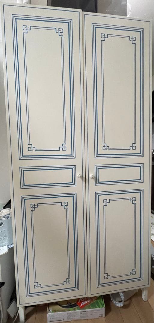 【美品】ホワイトブルー装飾のアンティーク・北欧クローゼット