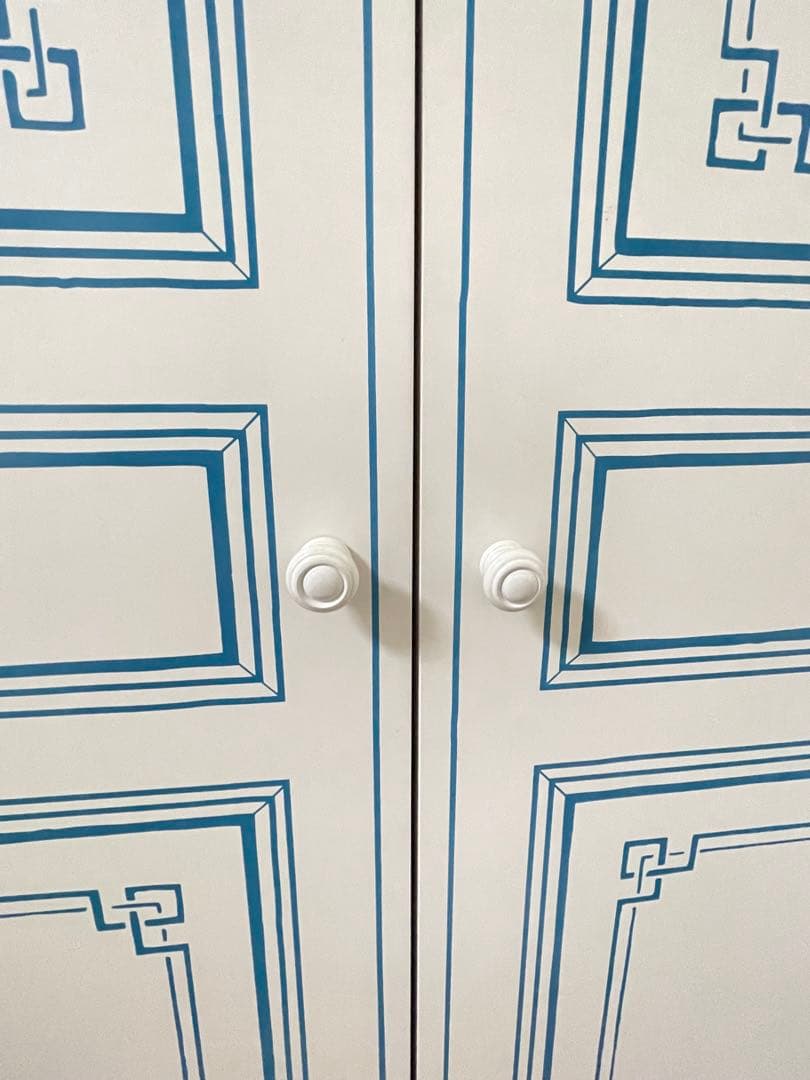 【美品】ホワイトブルー装飾のアンティーク・北欧クローゼット