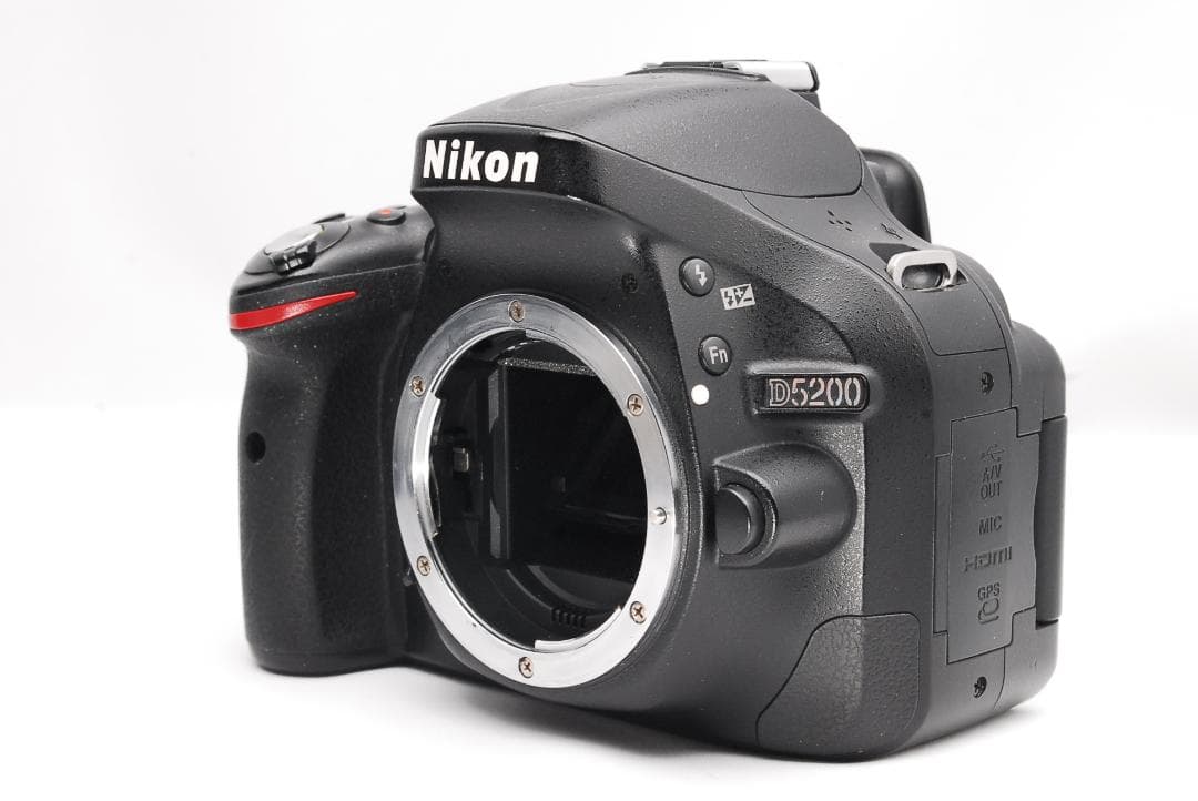 ♥ Nikon D5200 ♥ダブルレンズ♥画面が回転♥超高画質 一眼レフ
