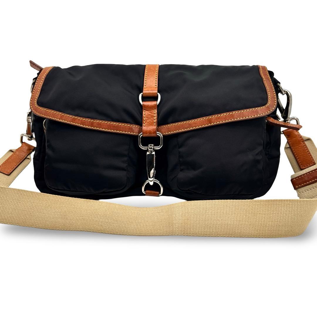 極美品】miu miu ミュウミュウ　ショルダーバッグ　アーカイブ 　レザー 黒