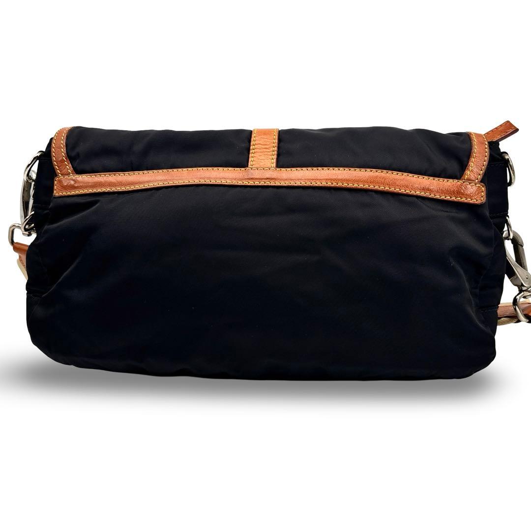 極美品】miu miu ミュウミュウ　ショルダーバッグ　アーカイブ 　レザー 黒