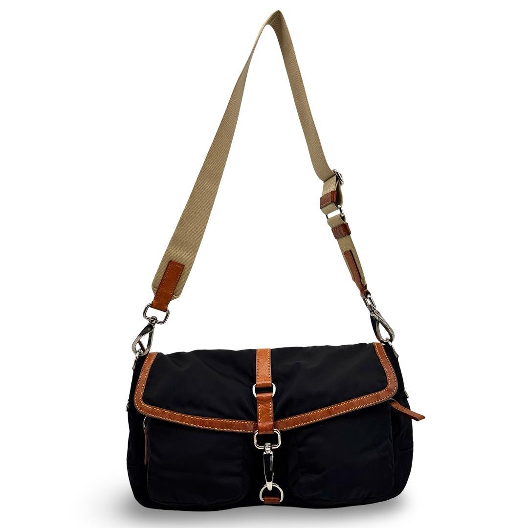 極美品】miu miu ミュウミュウ　ショルダーバッグ　アーカイブ 　レザー 黒