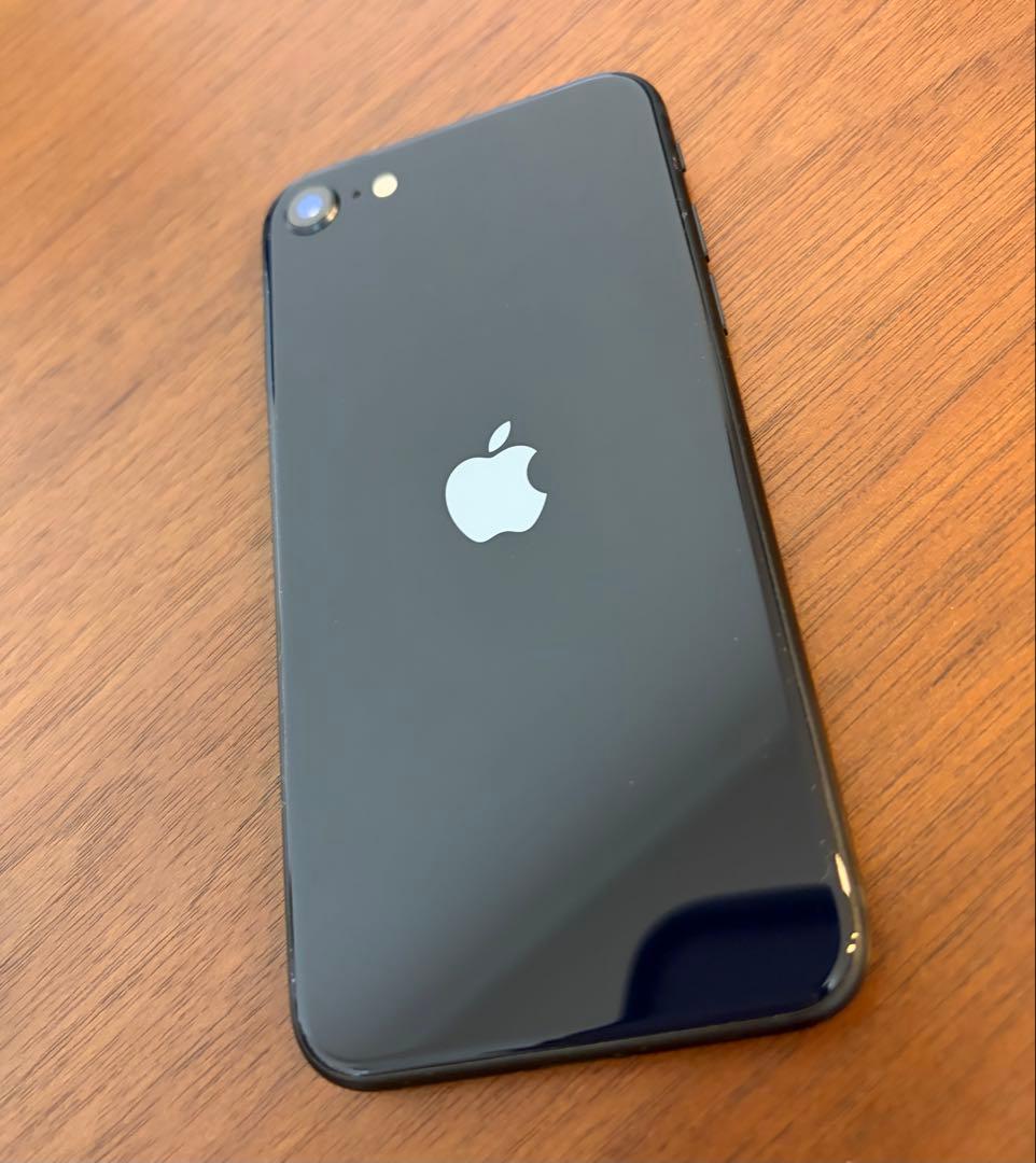 ◆美品◆iPhoneSE 第二世代 バッテリー純正85%＋iFace