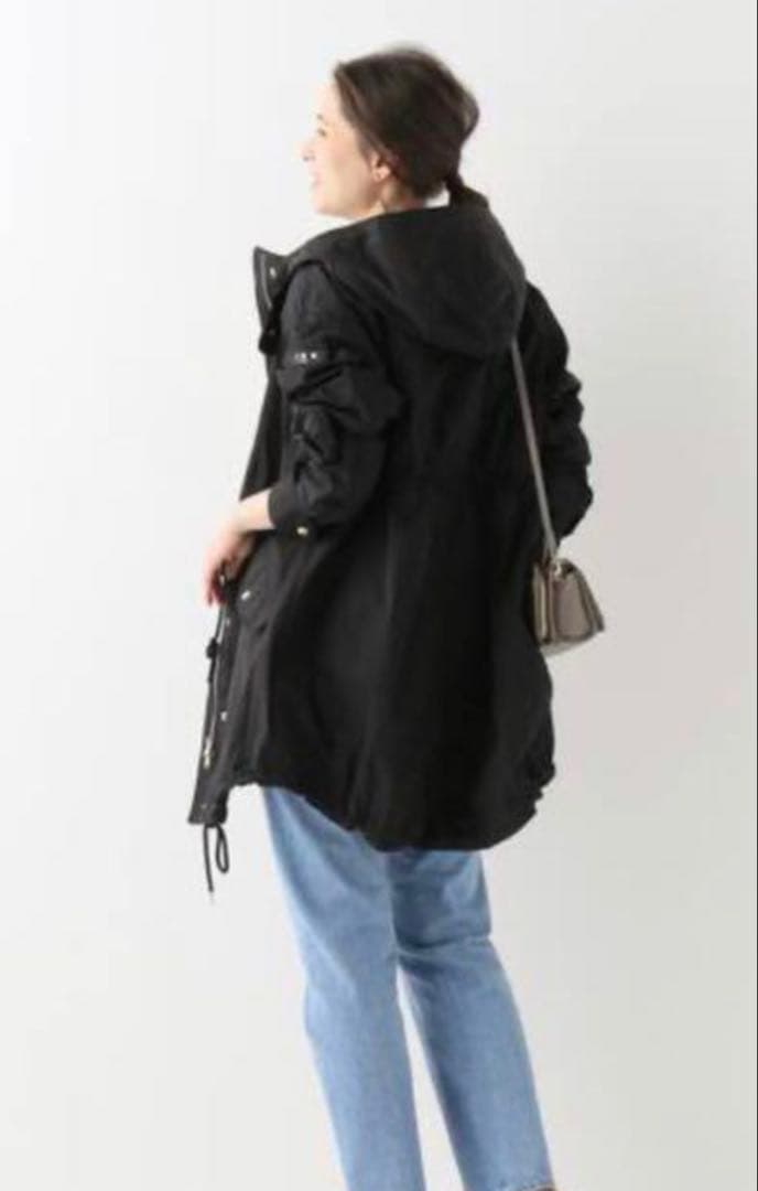 タトラス　ナイロンジャケット