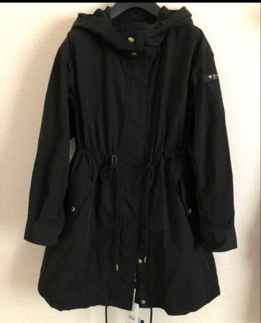 タトラス　ナイロンジャケット