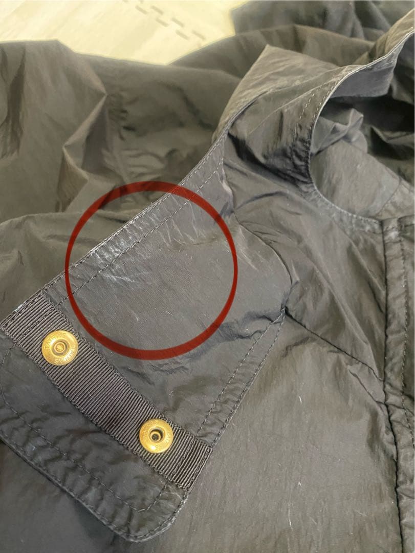 タトラス　ナイロンジャケット