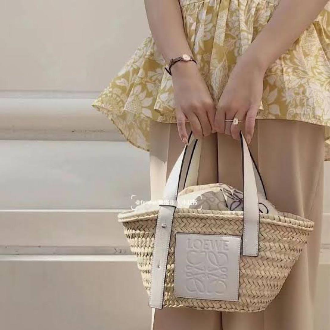 LOEWE ストロートートバッグ