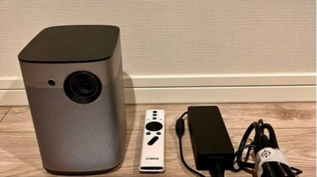 初心者セットhaloプロジェクター本体・スクリーン84インチ16:9 スタンド付