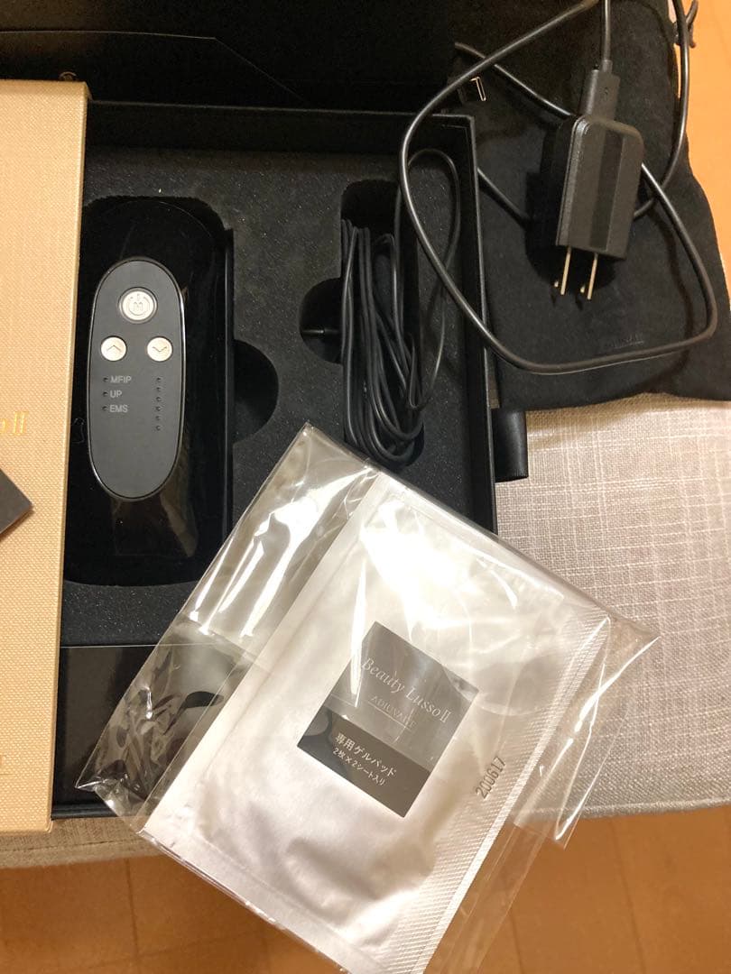 Beauty Lusso II 美顔器　アジュバン　ビューティルッソⅡ 美品