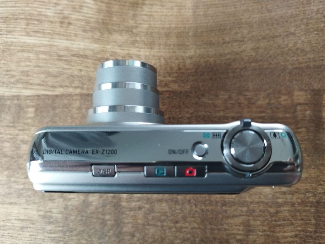 デジカメCASIOカシオ EXLIM 充電器付き