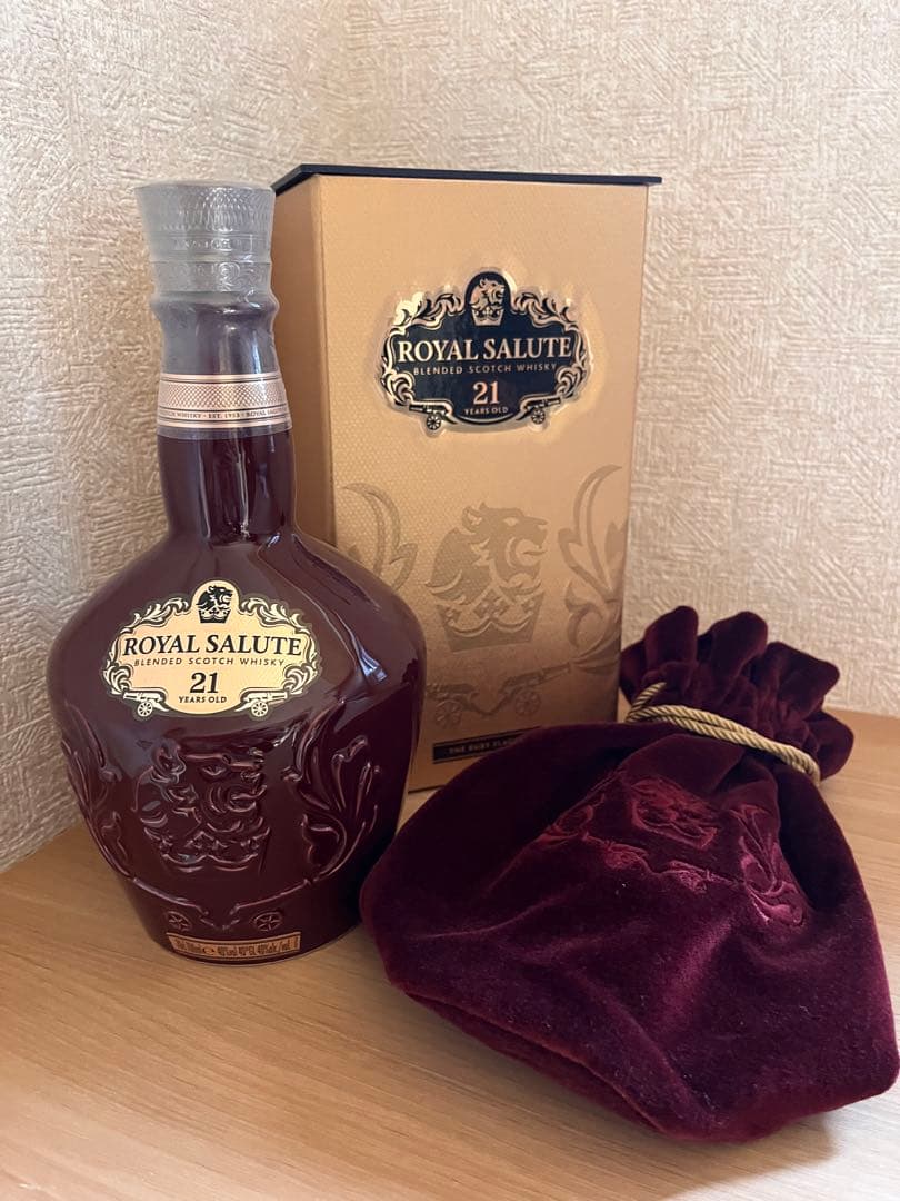 N*n様  Salute 21年 ウイスキー　旧ボトル