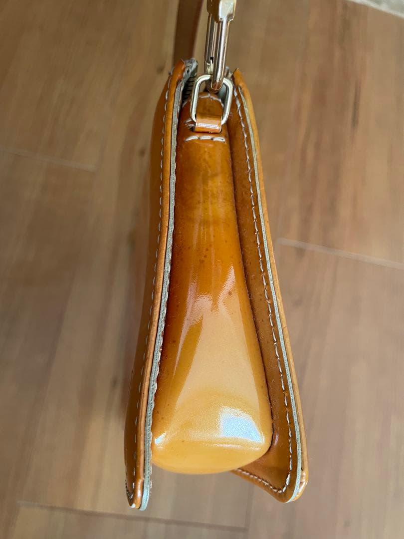 ルイヴィトン モノグラムヴェルニ　レキシントン　ポーチ　バッグ