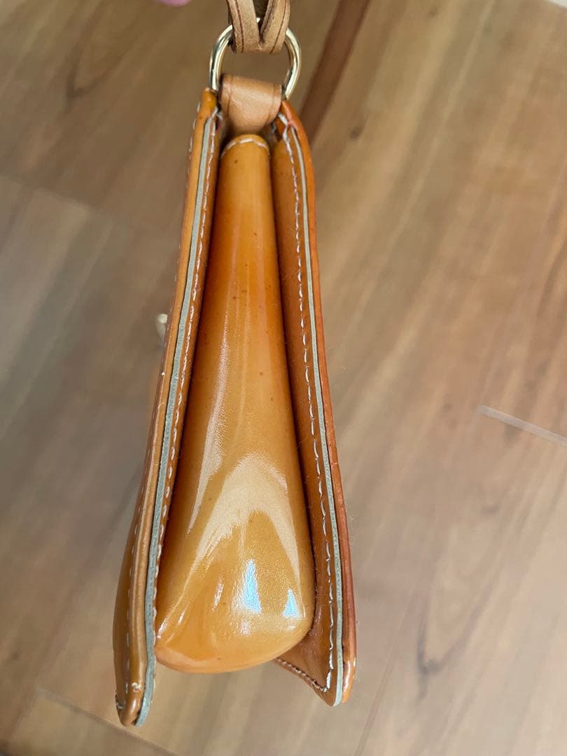 ルイヴィトン モノグラムヴェルニ　レキシントン　ポーチ　バッグ