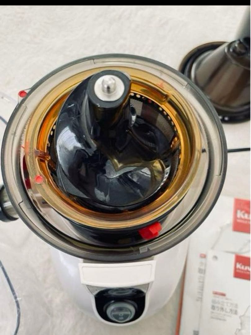 クビンスKUVINSサイレント低速ジューサーコールドプレスジュース