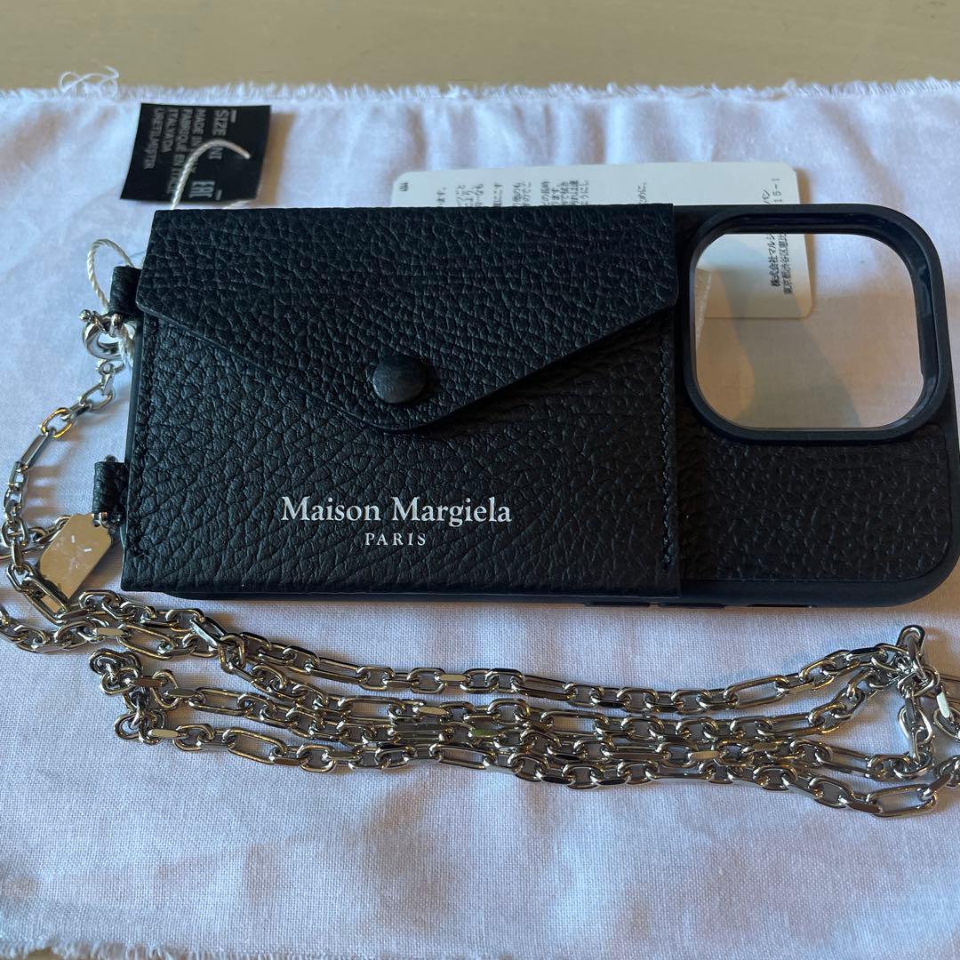 新品・未使用チェーン付きMaison Margiela iPhoneケース