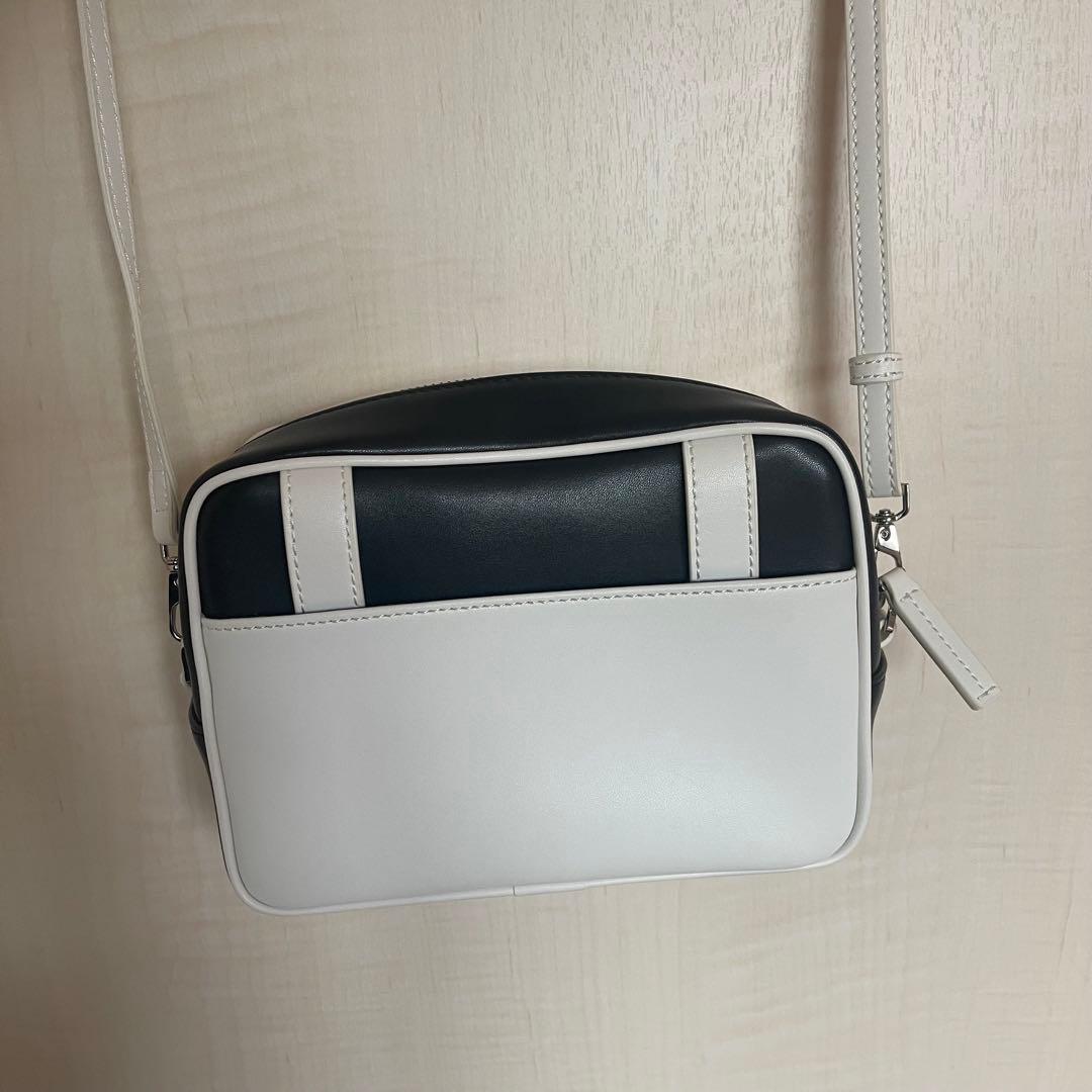 JANTJE_ONTEMBAAR ショルダーバッグ 黒/白