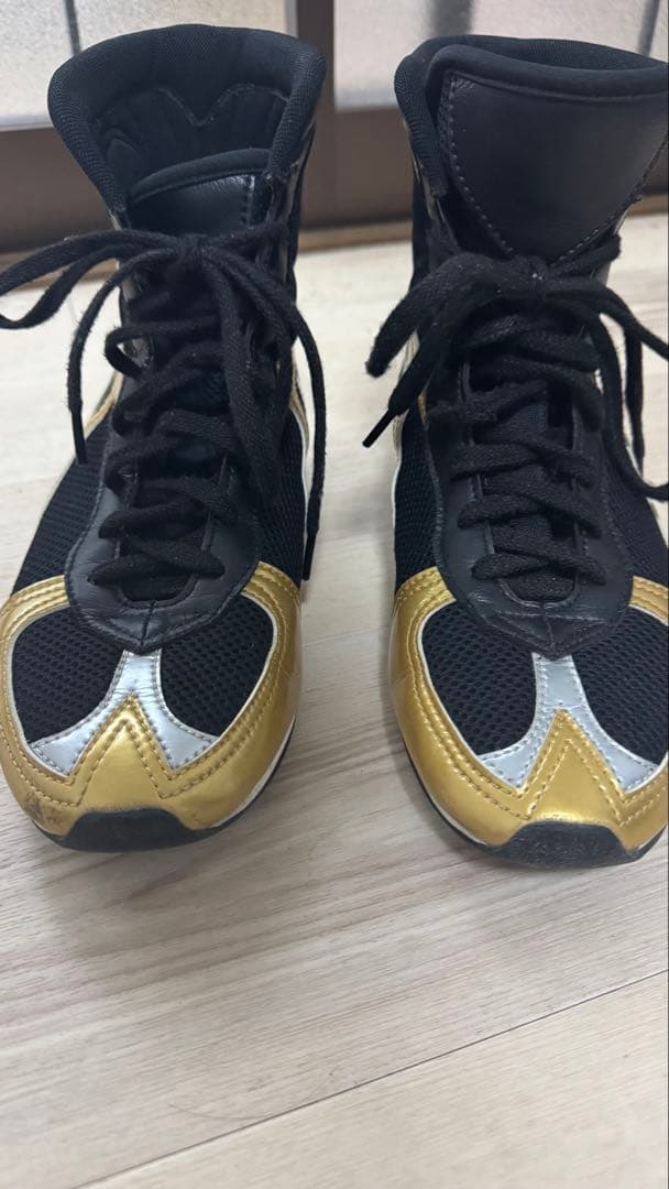 ボクシングシューズ ハイカット 黒/金/銀