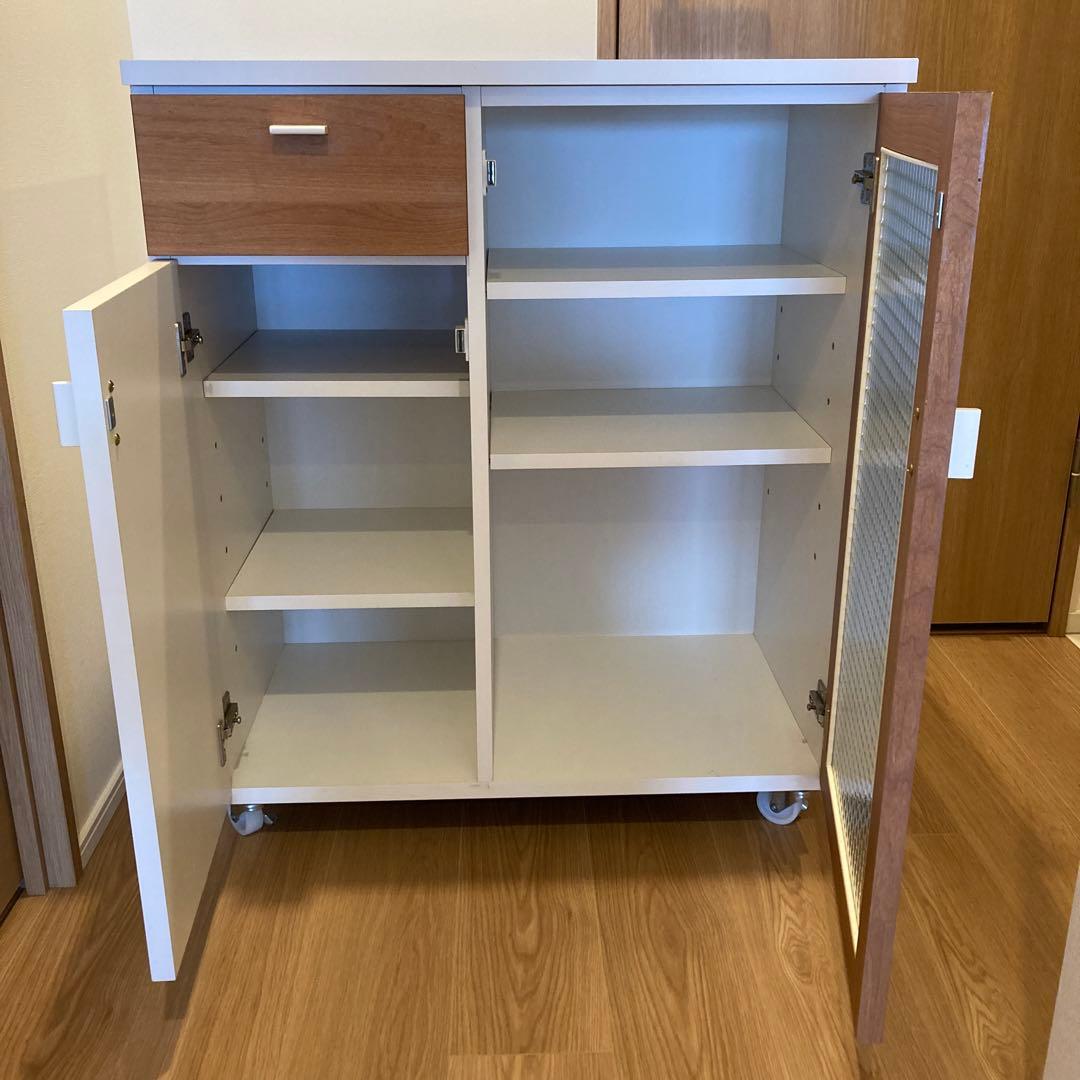 日本製　食器棚　GART ガルト