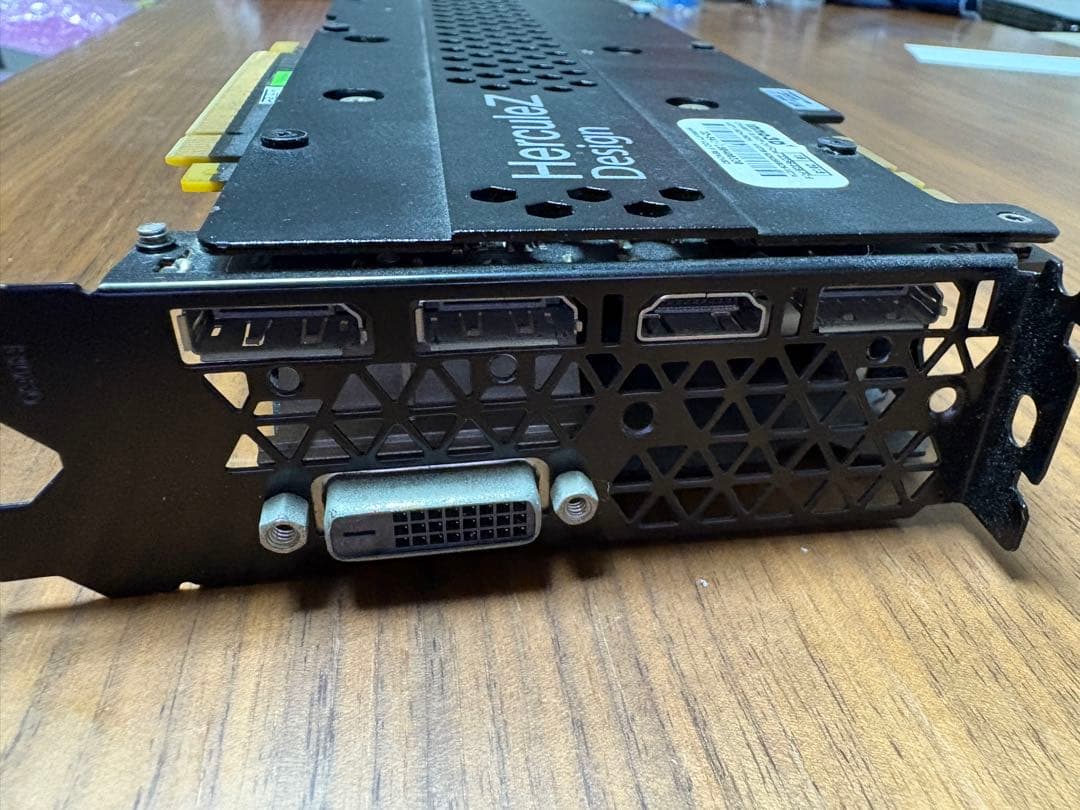 グラフィックボード・グラボ・ビデオカード INNO3D HerculeZ Design GTX1070ti