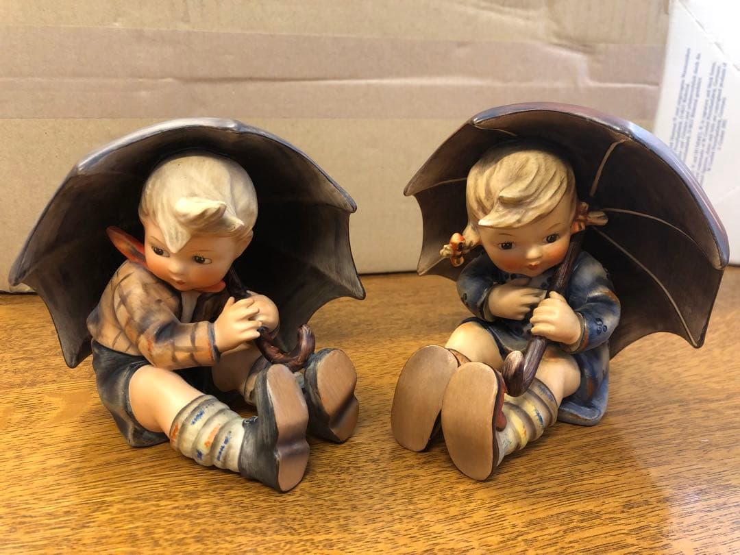 フンメル人形 アンブレラボーイ＆ガール ゲーベル社製