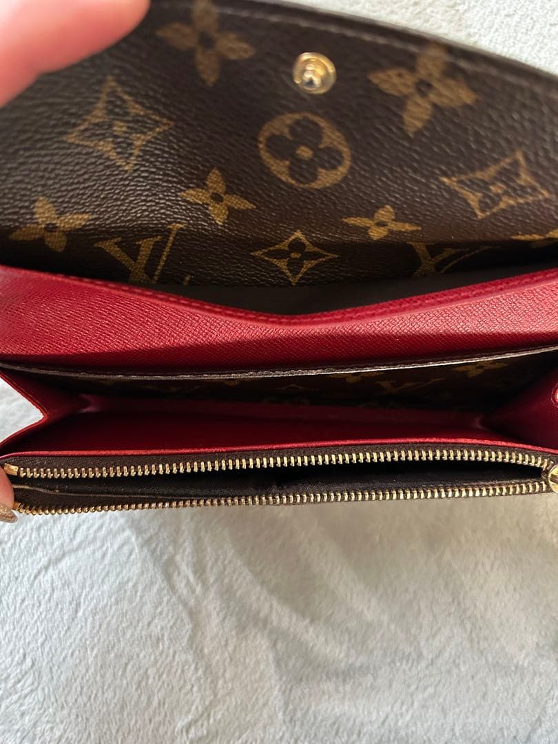 値下げ！【難あり】ルイヴィトン ポルトフォイユ エミリー 長財布 保存箱付