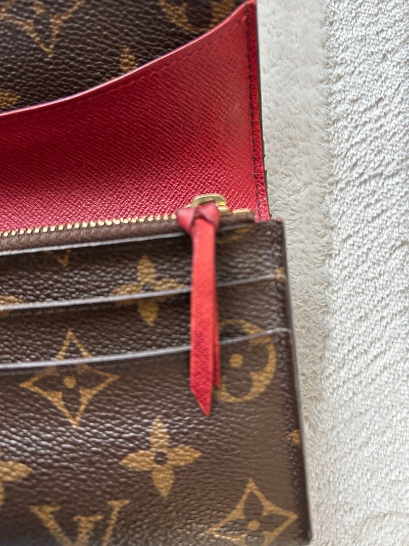 値下げ！【難あり】ルイヴィトン ポルトフォイユ エミリー 長財布 保存箱付
