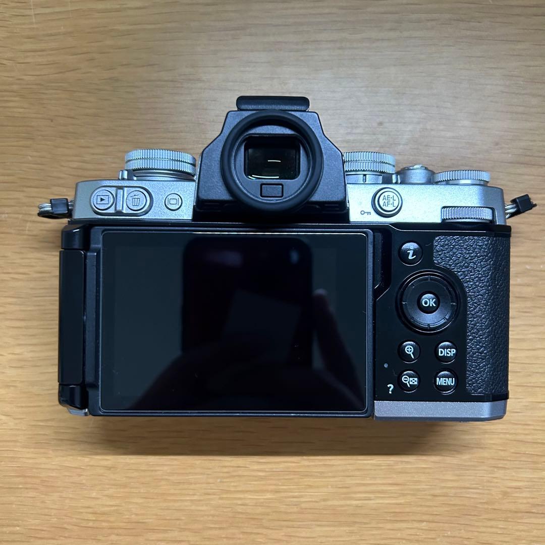 デジタルカメラ Nikon zfc