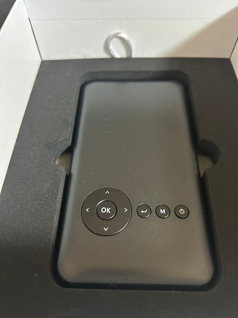 KABĒNI （カベーニ）