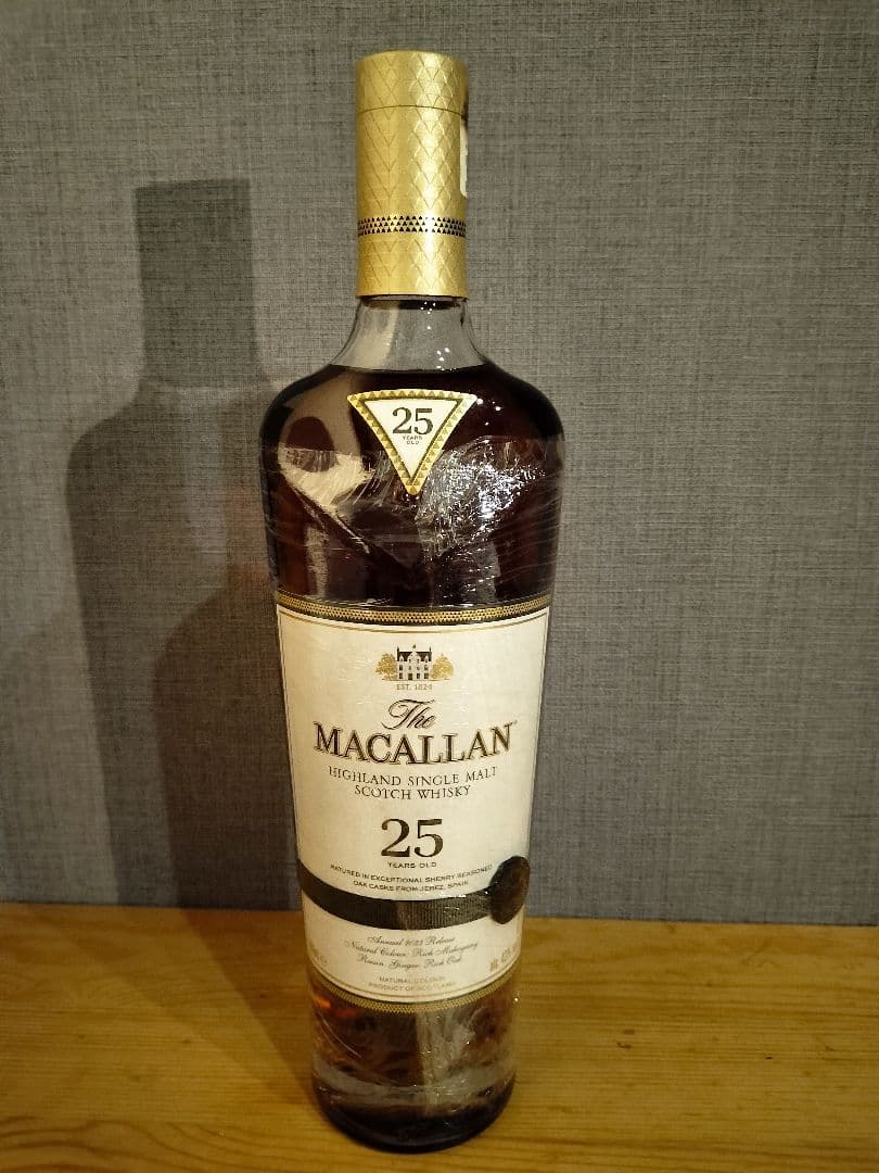 The Macallan 25年 ハイランドシングルモルトウイスキー