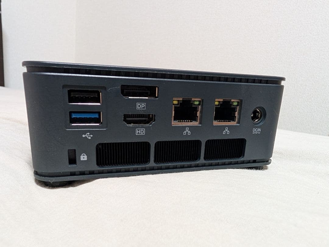 GMKtec ミニPC AMD Ryzen