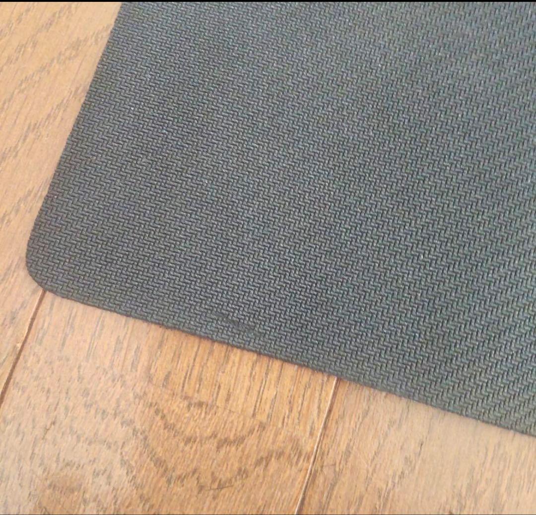 海外　メガリザードン　プレイマット