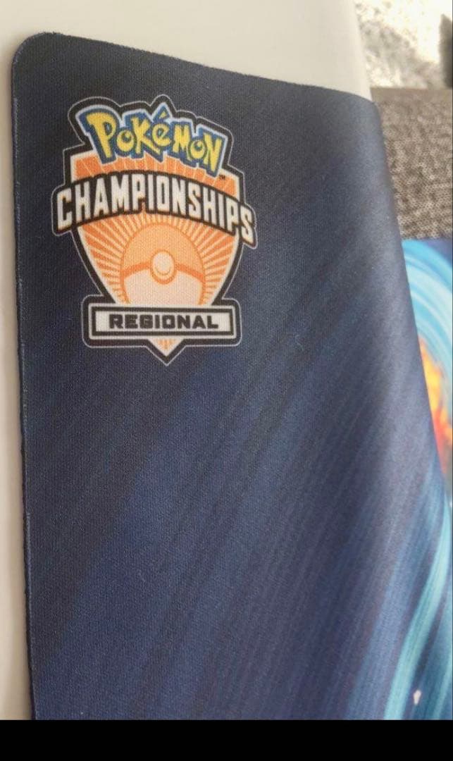 海外　メガリザードン　プレイマット