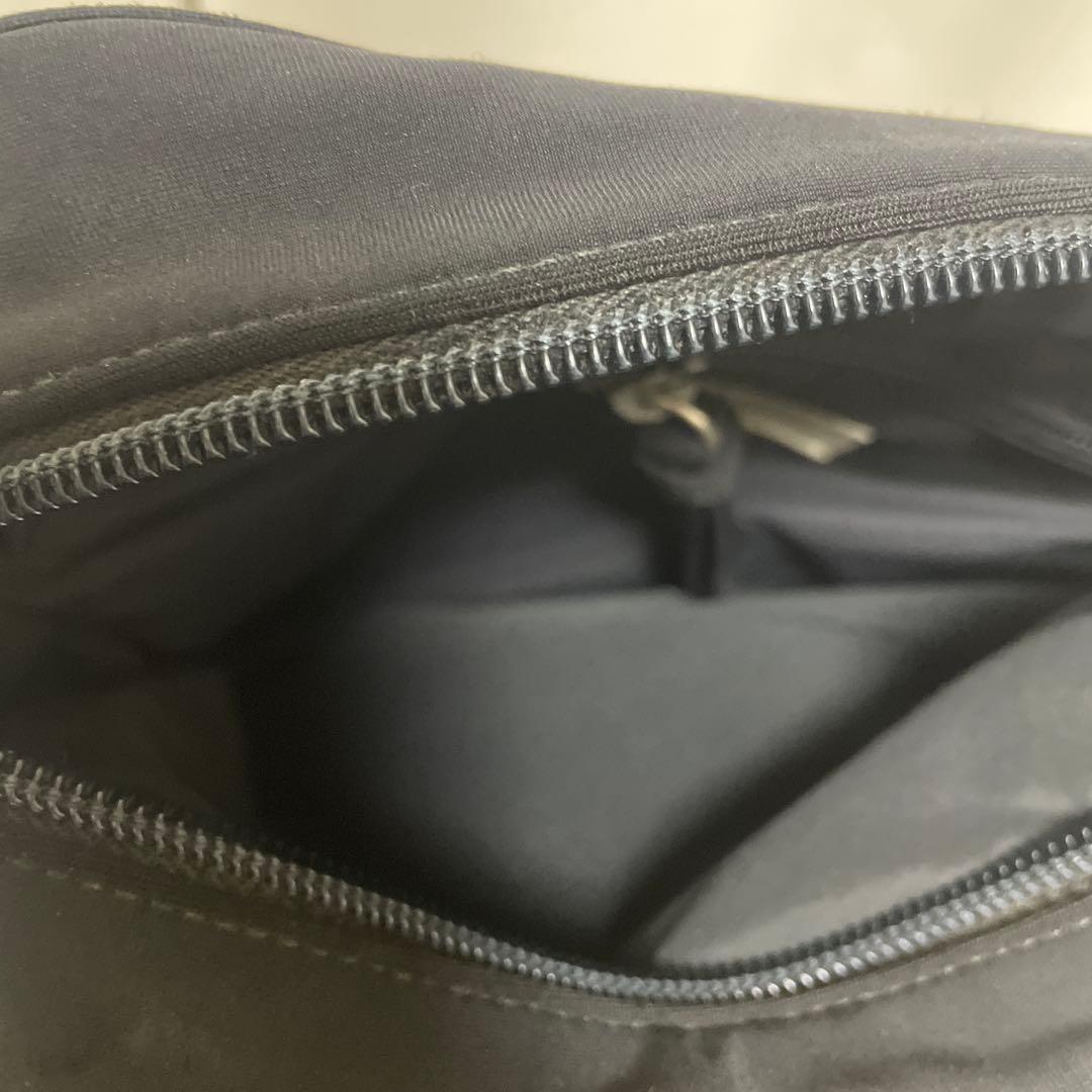 miumiuショルダーバッグ　90s ブラック