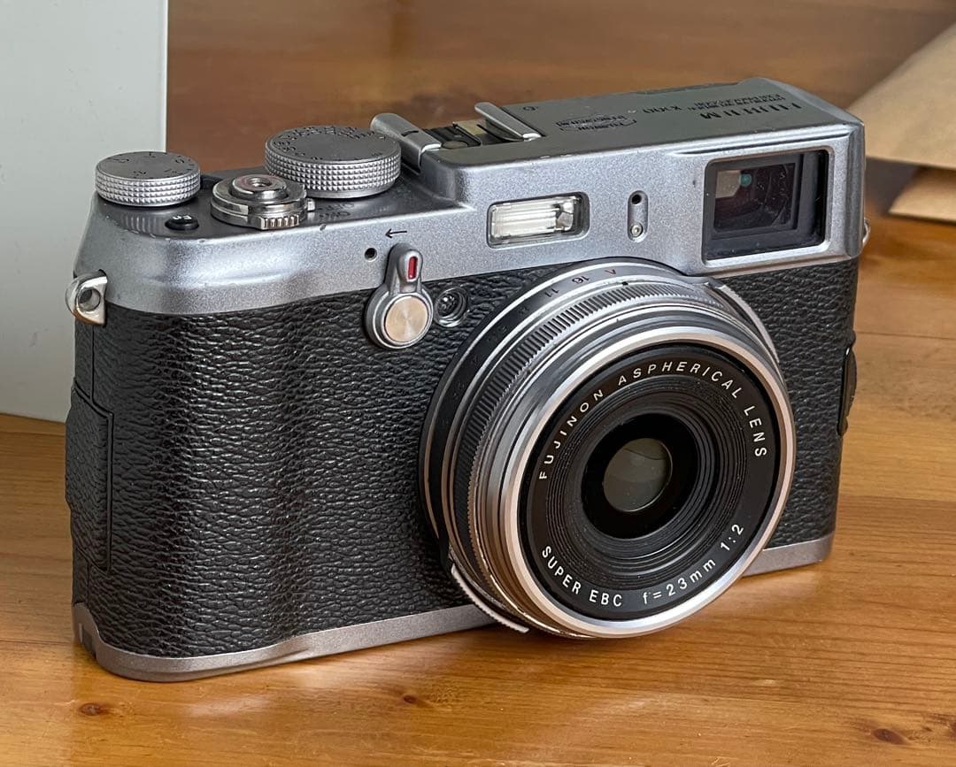 【名機・希少】FUJIFILM FinePix X100 初代