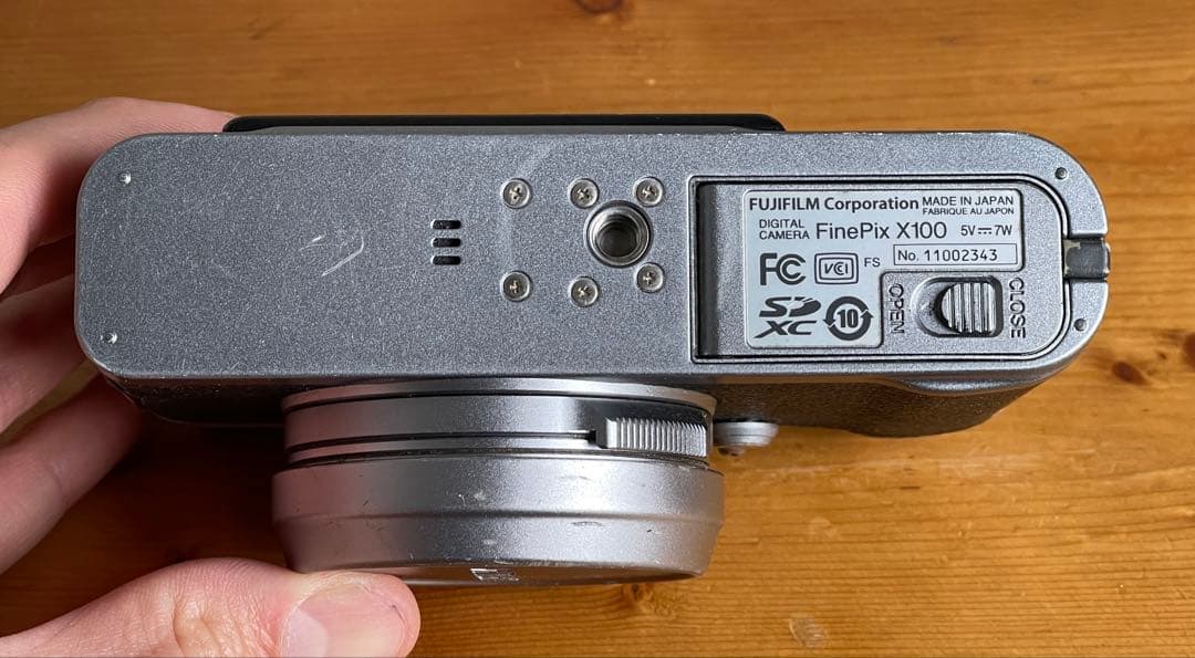 【名機・希少】FUJIFILM FinePix X100 初代