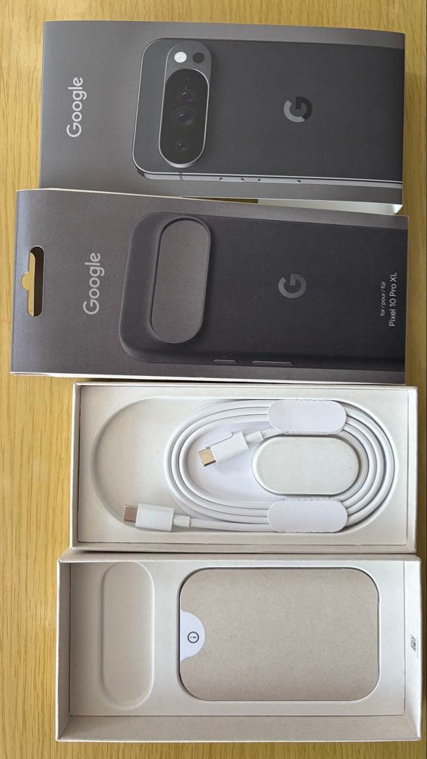 Google Pixel 10 ProXL 本体 黒 純正ケース付き