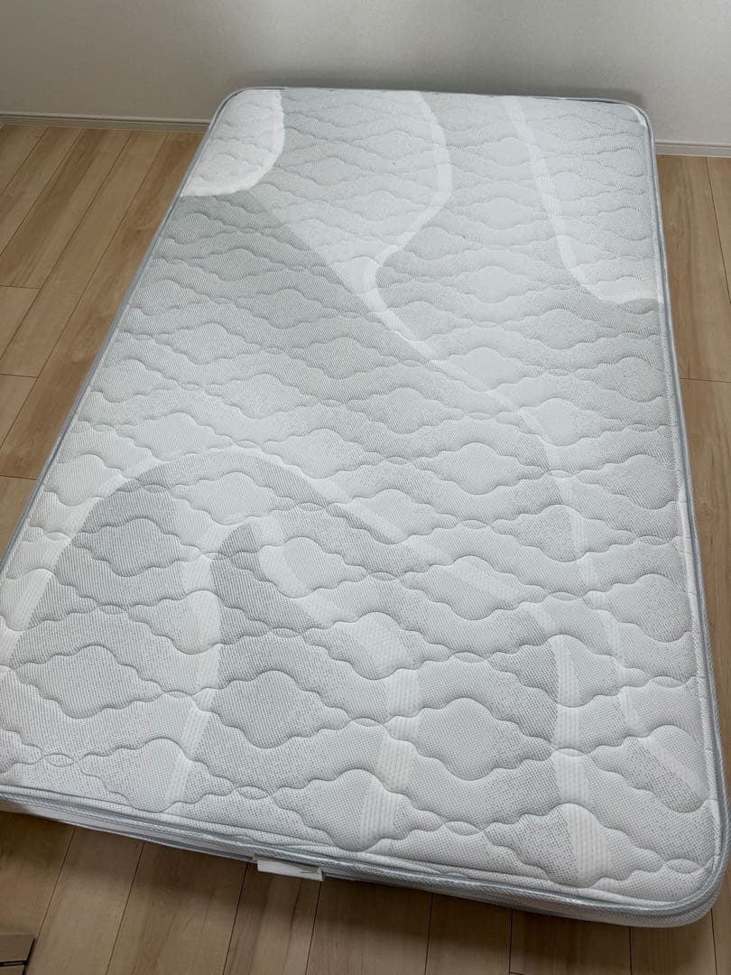 Simmons シモンズ　Beautyrest セミダブルマットレス