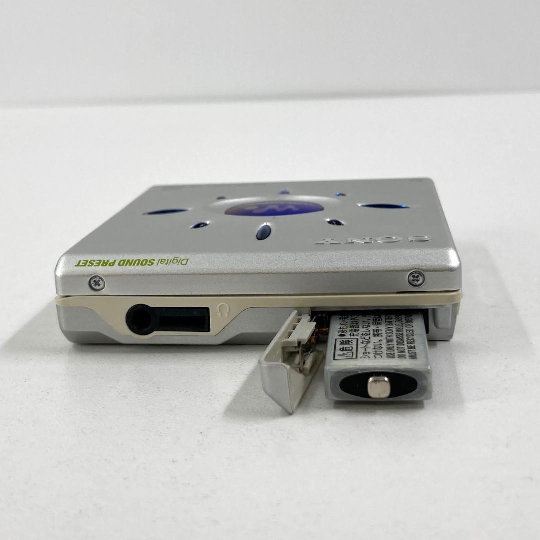 SONY ソニー　ポータブルMDプレイヤー　MZ-E500　シルバー