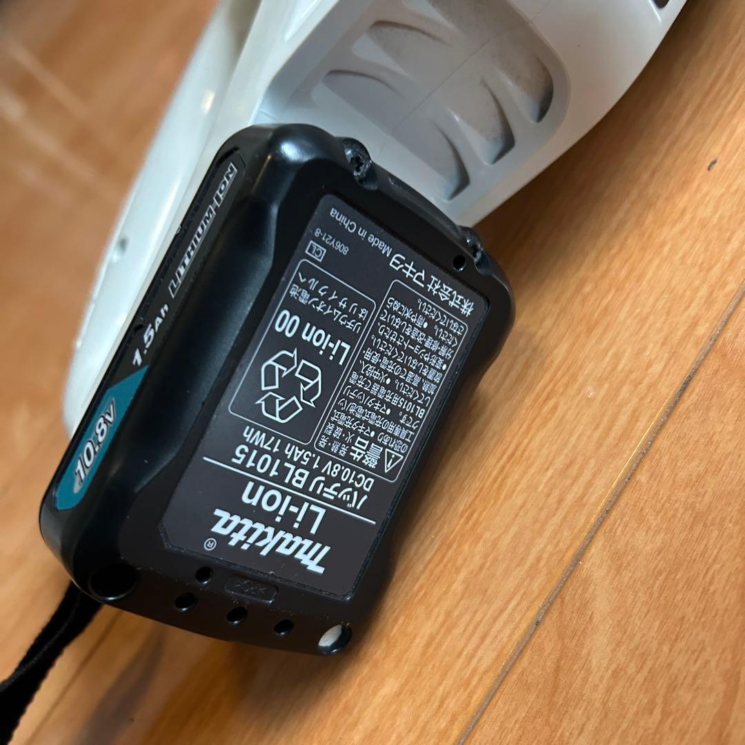 【美品】Makita CL107FD コードレスクリーナー