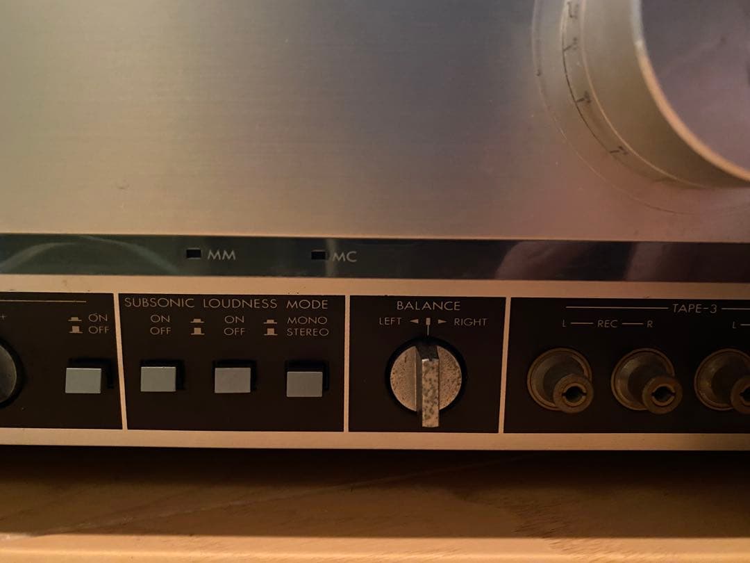 プリメインアンプ　victor 日本製