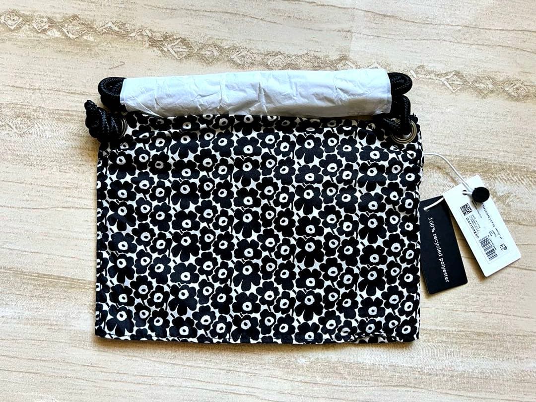 ＝新品未使用＆廃盤品＝人気完売品　マリメッコ　marimekko トラベルポーチ