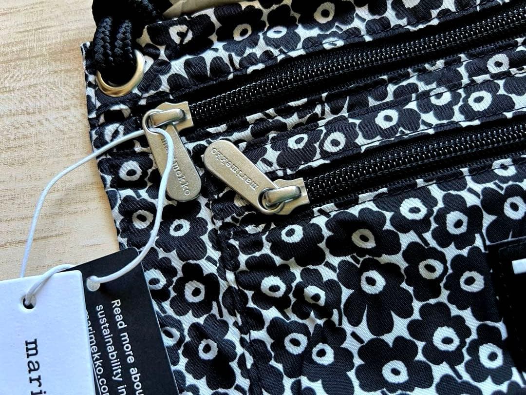 ＝新品未使用＆廃盤品＝人気完売品　マリメッコ　marimekko トラベルポーチ