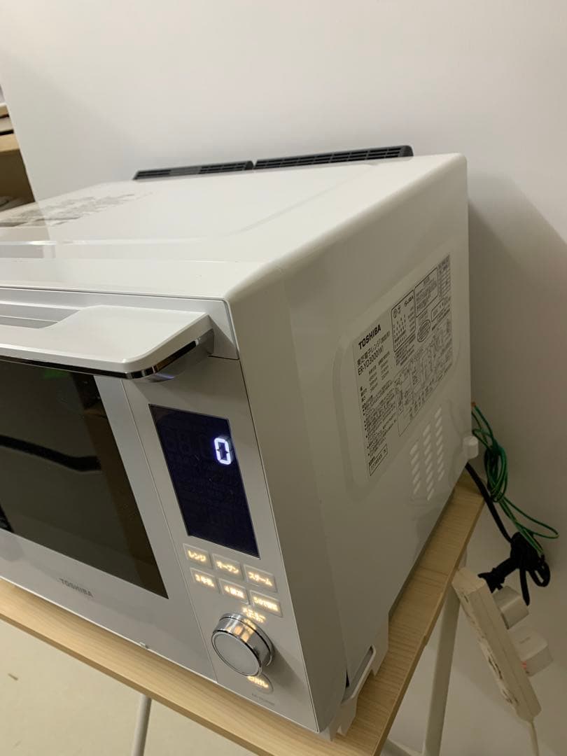 2024年製TOSHIBA オーブンレンジ ホワイト　ER-YD3000(W)