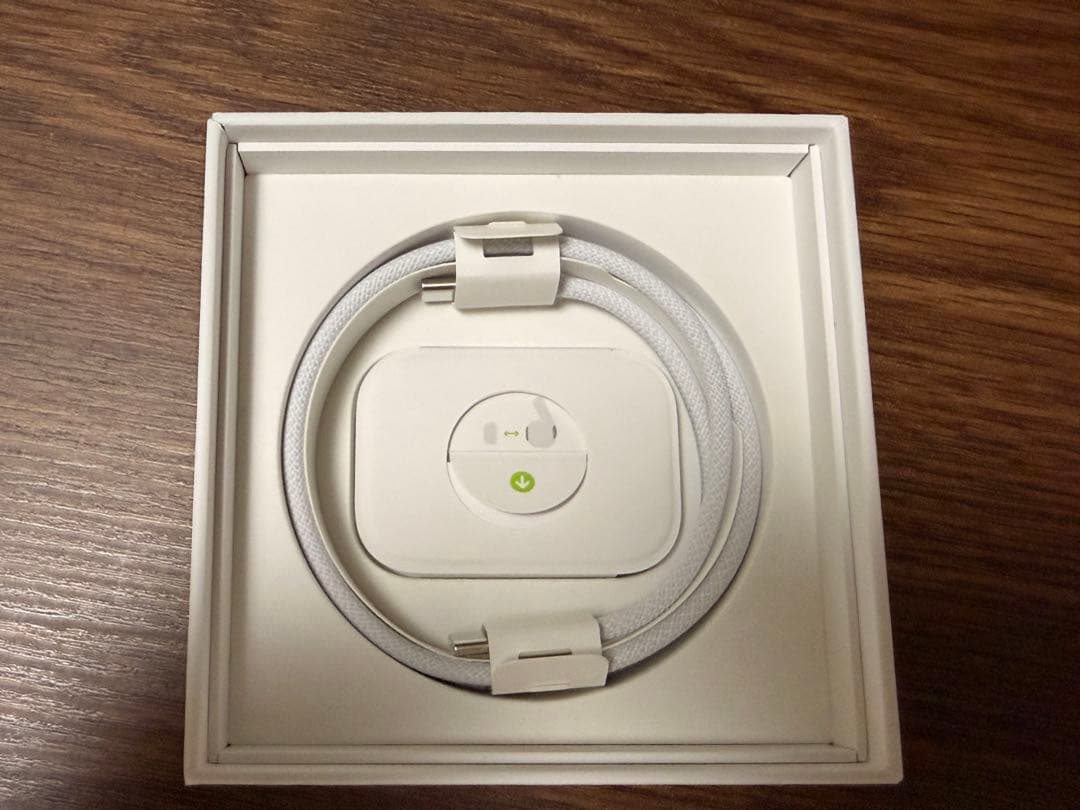 AirPods Pro 2 イヤホン 本体と専用ケース付き