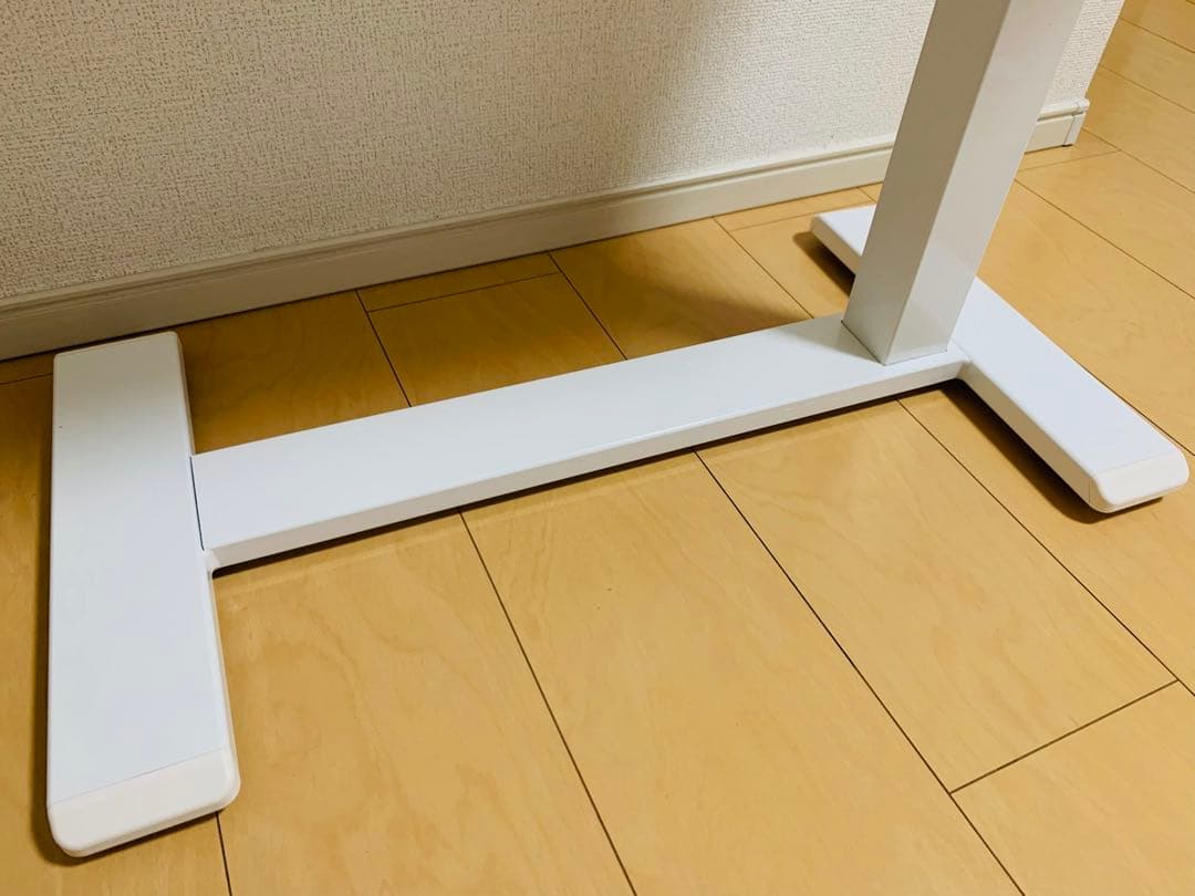 IKEA BOLLSIDAN ボッルシダン 昇降式テーブル